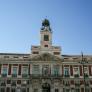 Enseñan lo que han puesto en la Puerta del Sol a pocos días para las campanadas y se monta un buen revuelo