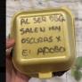 Los del restaurante dejan este comentario en la caja de la comida, lo abre y... bueno, mejor verlo