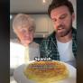 Una abuela británica prueba por primera vez la tortilla de patata española: es tan clara que enamora