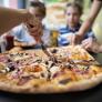 La RAE señala el gran error que casi todos los españoles cometen al escribir 'pizza'