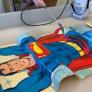 Un hombre restaura un panel de puerta de Superman de 1971 y reviven una reliquia histórica