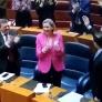 El polémico gesto 'taurino' de Mañueco al terminar un debate parlamentario