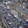 La operación retorno del puente de mayo complica las carreteras, especialmente las de entrada a Madrid
