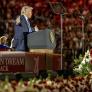 Trump acata la doctrina provisional del Supremo contra su política de expulsiones, pero promete una batalla legal