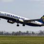 Una trabajadora de Ryanair impide a un abuelo de 89 años volar de regreso a España por tener el DNI en regla