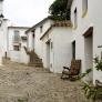 El desconocido pueblo de España que tiene todas sus casas dentro de un castillo: "Es único en el país"