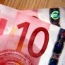 Metió 10 euros en su cuenta hace 20 años y no los volvió a tocar: su saldo actual te sorprenderá