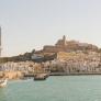 La isla extranjera con fortaleza española a la que bautizan como la nueva Ibiza: barata y con aguas cristalinas