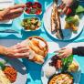 Una nutricionista experta en longevidad pide volver a los grupos de alimentos de la dieta mediterránea para vivir cien años
