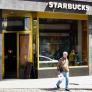 Más de 1.000 trabajadores de Starbucks inician una huelga en EEUU para protestar contra su nuevo código de vestimenta