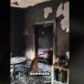 Un bombero entra en una casa quemada y muestra qué es lo único que está intacto: hay que tenerlo muy en cuenta