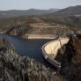 El gigante de los embalses madrileños da la orden de abrir compuertas en un desborde histórico