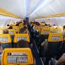 Una pasajera alucina con su asiento y la respuesta de Ryanair casi parece una amenaza: "Consideráte afortunada"