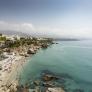 En Reino Unido animan a esta televisiva playa de Málaga a presumir de ser la única de la provincia en entrar en un prestigioso ranking