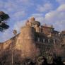 Un heredero de la dinastía principesca romana es detenido en su castillo con medio kilo de marihuana