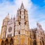 Visita la catedral de León, intenta meter una bici y lo que dice el de los tickets es de ascenso directo