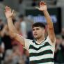 Alcaraz firma su centésima victoria y llega a cuartos en Roland Garros