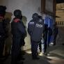 Los Mossos cercan a redes de tráfico de drogas y armas con una macro operación
