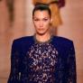 Bella Hadid revela su producto de belleza favorito: una crema multiusos que no supera los nueve euros en Amazon