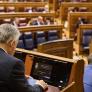 La 'pillada' a Santos Cerdán: lee el informe de la UCO mientras está en el Congreso