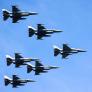 Polonia entra en "nivel máximo de alerta" y despliega aviones tras un intenso ataque ruso