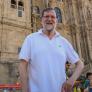 Rajoy concluye el Camino de Santiago un día más tarde y al llegar le gritan su frase más icónica