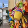 Trabaja en una tienda e impacta al contar qué le han hecho unos clientes: "¿Nos estamos convirtiendo en zombis?"