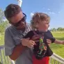 La madre logra escuchar lo que el padre le dice a su hijo gracias a la cámara de la puerta y se queda sin palabras
