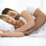 Un doctor experto en fisiología pide replantearse el dormir en pareja: "Después ya no te quiero ni ver, aléjate de mí"
