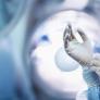 Un cirujano con renombre anima a ir al médico urgentemente a todos los que tienen estos síntomas nada más levantarse
