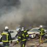 Un incendio en Algete (Madrid) calcina al menos 30 coches en una campa y moviliza 17 medios para su extinción