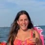 Se va al mar con estos dos objetos y atención al invento que la hace estar como una reina