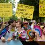 El Orgullo grita "ni un paso atrás" en derechos LGTBIQ+ ante el avance reaccionario y de ultraderecha