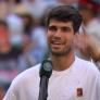 Están entrevistando a Alcaraz y se escucha este grito: él se ríe y su reacción es digna de un Grand Slam
