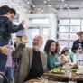 Un restaurante pone un cartel para echar a los niños y el dueño culpa sin miramientos a los padres: "No es un parque infantil"
