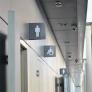 Aplauso generalizado al cartel que se ha visto en un baño de la estación de Tenerife