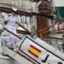 Captan el pequeño susto de Leonor al bajar del Juan Sebastián Elcano tras terminar su instrucción