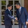 Sánchez y Pradales acuerdan el traspaso de cuatro prestaciones no contributivas, el CNVM y Salvamento Marítimo