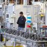 Histórico: España supera por primera vez los 22 millones de trabajadores y reduce la tasa de paro al 10,29%