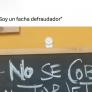 Hay revuelo por el cartel que han colocado en la puerta de un restaurante sobre Pedro Sánchez
