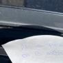 Aparca bloqueando una salida y la nota que le dejan en el coche es corta pero lo dice todo