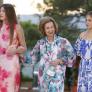Doble sorpresa: Leonor aparece en Marivent y lo hace con un vestido que Letizia lució hace dos años