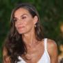Una publicación francesa se rinde al "perfecto vestido de verano" de la reina Letizia