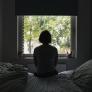 Si prefieres la soledad a socializar constantemente, la psicología dice que tienes estos 7 rasgos únicos