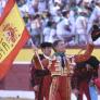 El torero que exhibió una bandera de España con un "Sánchez a prisión" escrito niega que hubiera "intención política"