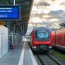 Va en un tren en Alemania, sube una mujer con un bebé y la escena que presencia le deja tocada: en todas partes cuecen habas