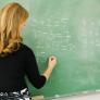 Una profesora recibe su sueldo pese a haber dejado el colegio y su razón para gastarlo desconcertará a muchos