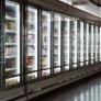 Descubre una nota extraña en el refrigerador y destapa la trampa de un supermercado para vender carne caducada