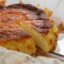 Unos estadounidenses en Asturias prueban por primera vez una tarta de queso de verdad: su reacción es oro puro