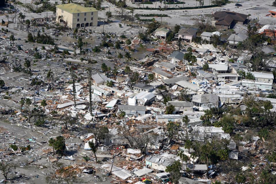 La destrucción del huracán Ian en Florida desde el aire: 'Nos aplastó'